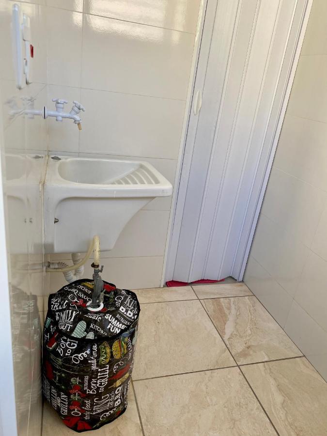 Apartamento Pitangueiras グァルジャー エクステリア 写真
